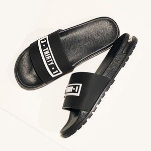 3•thirty•1 slippers